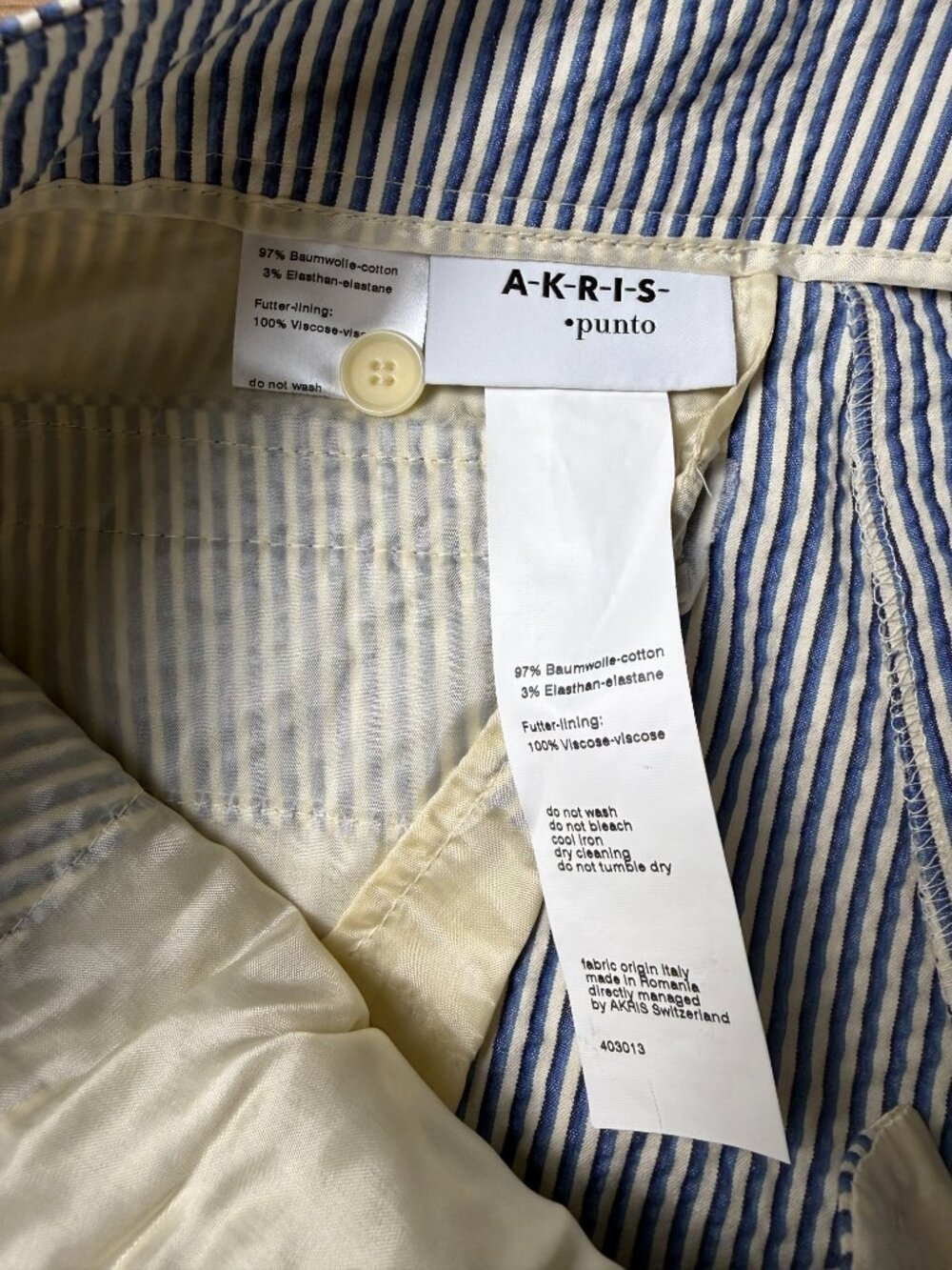 Akris Punto | Size 8 | Frankie Stretch Seersucker Pants in Cream and Navy - Picture 7 of 12